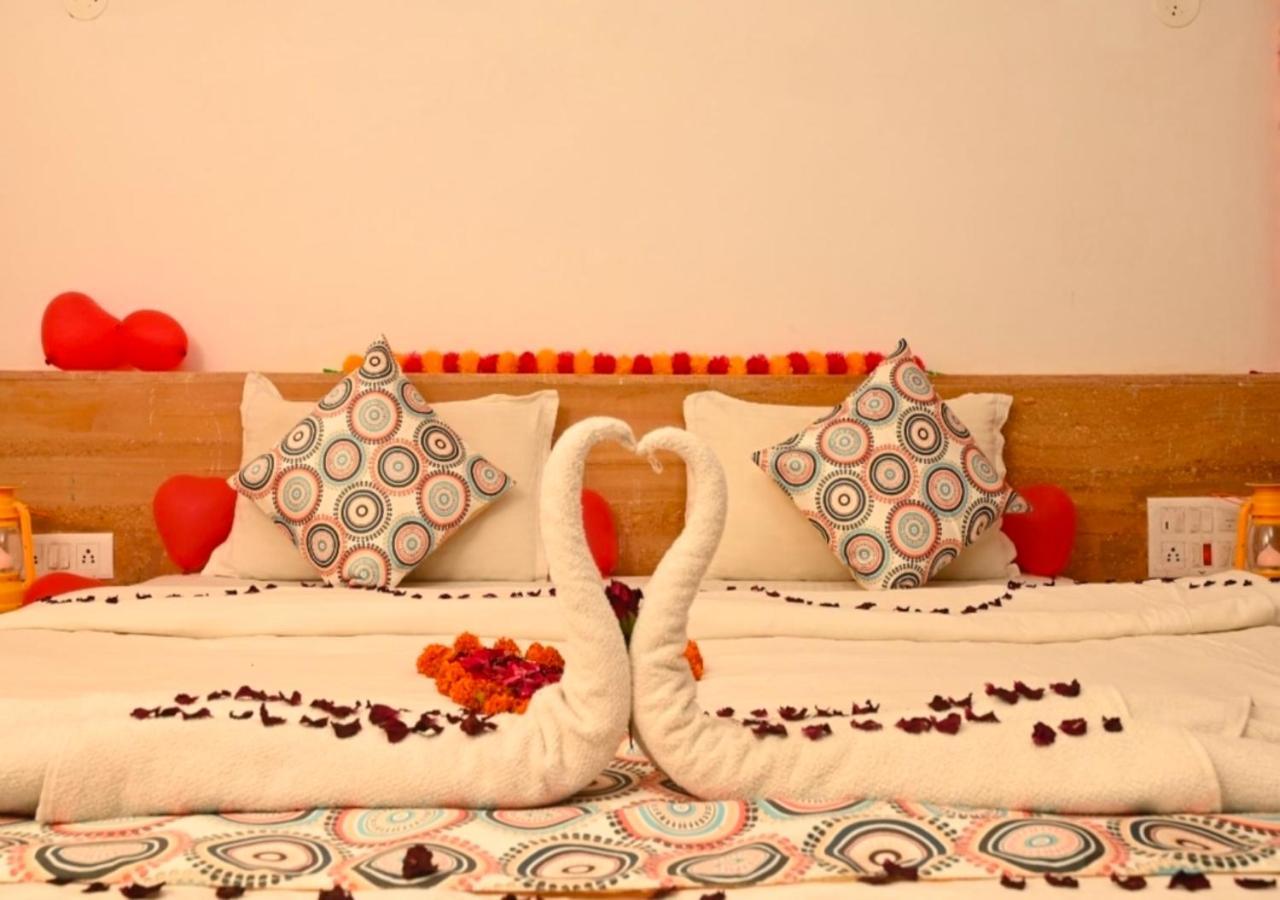 The Saffron Desert Camp Jaisalmer Exteriör bild