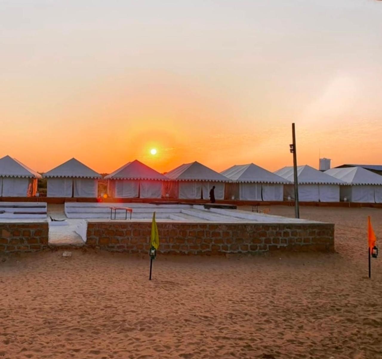 The Saffron Desert Camp Jaisalmer Exteriör bild